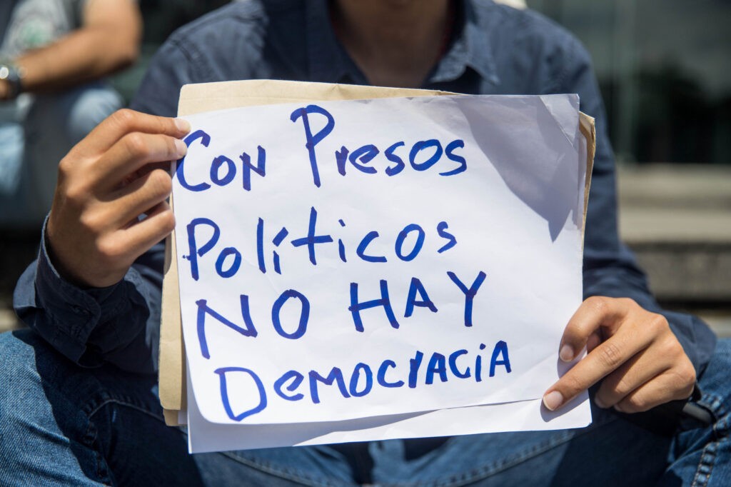 Seis nuevas detenciones llevaron a 940 la cifra de presos políticos en Venezuela