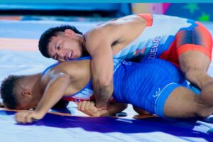 Lucha (1)