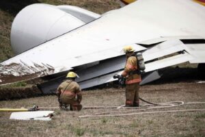 Siete muertos y tres heridos en accidente de avión militar