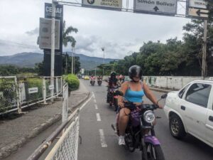 Sin contratiempos el tránsito por el puente Simón Bolívar