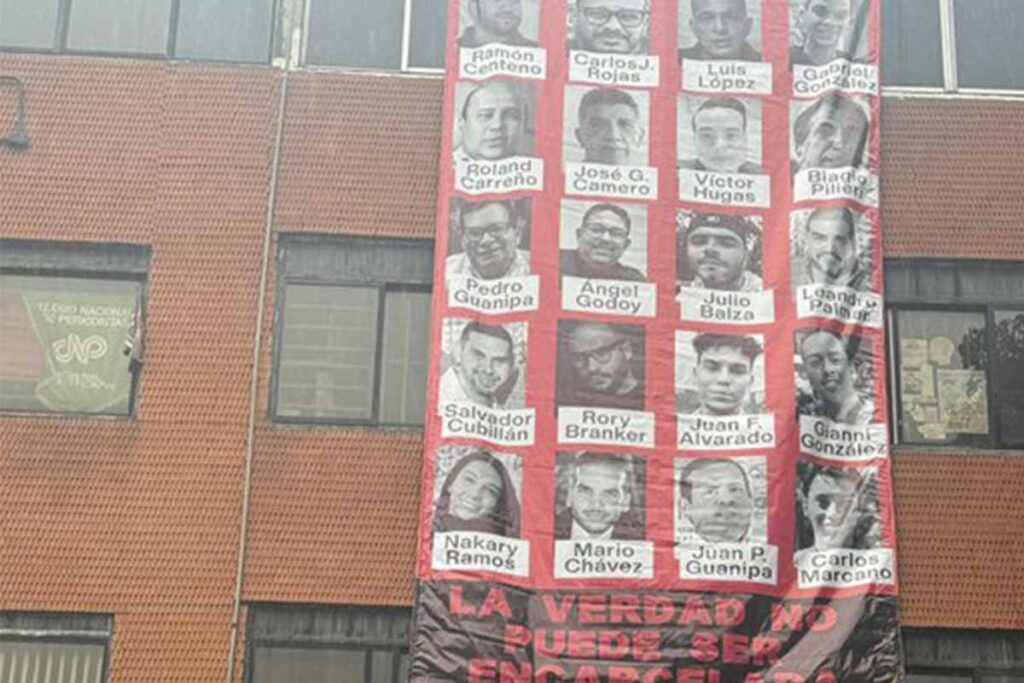 Sntp rechaza actos vandálicos contra pancarta que pide por la liberación de 20 periodistas