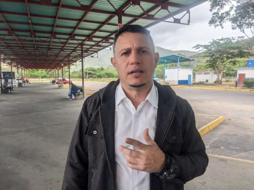 Solicitan el retorno de interurbanos al terminal de la frontera – Diario La Nación