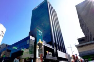 Banca y Negocios