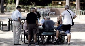 Solo el 47% de hombres extranjeros recibe una pensión al llegar a la jubilación, frente al 93% de españoles