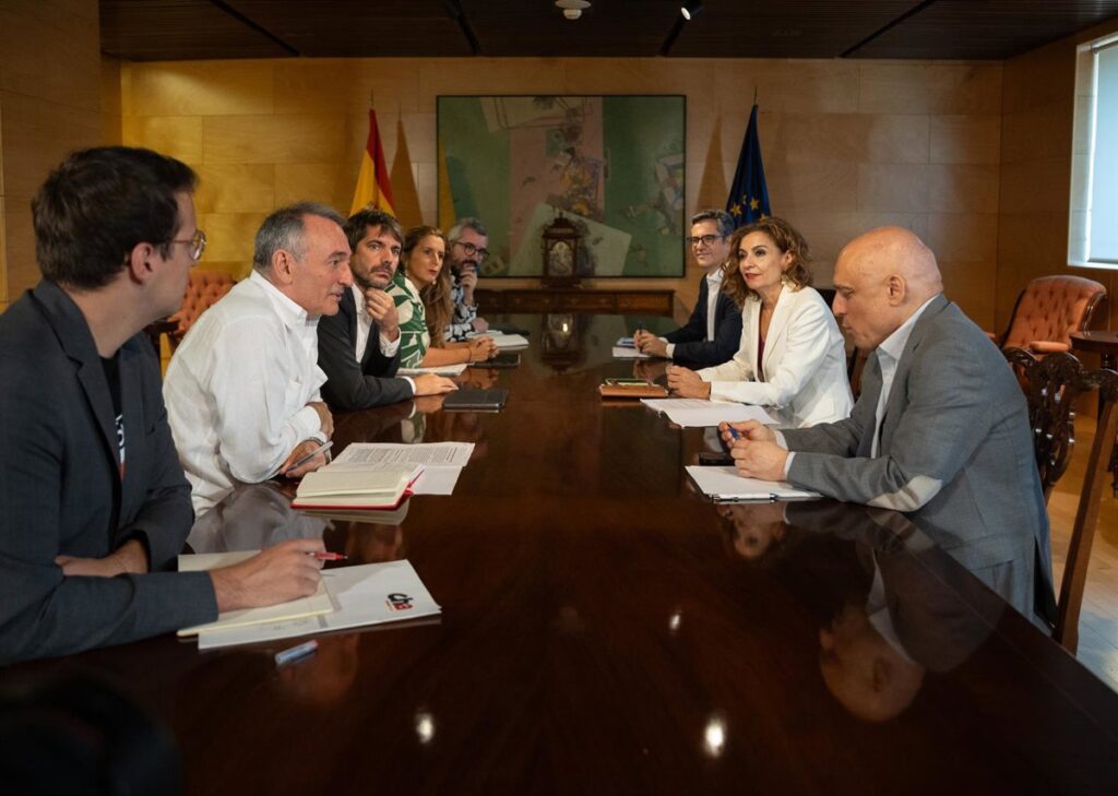 Sumar asegura que muchas medidas planteadas en la reunión con el PSOE estarán en las propuestas de Sánchez del día 9