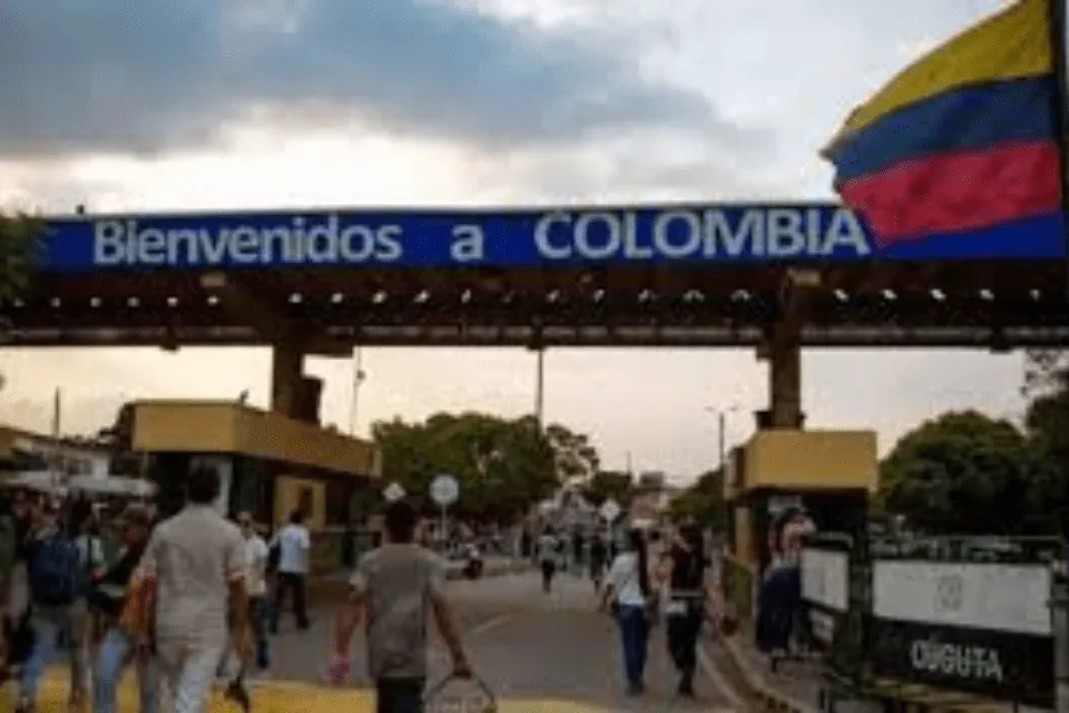 Suspensión de permiso para vehículos extranjeros golpearía al turismo nacional un 40%