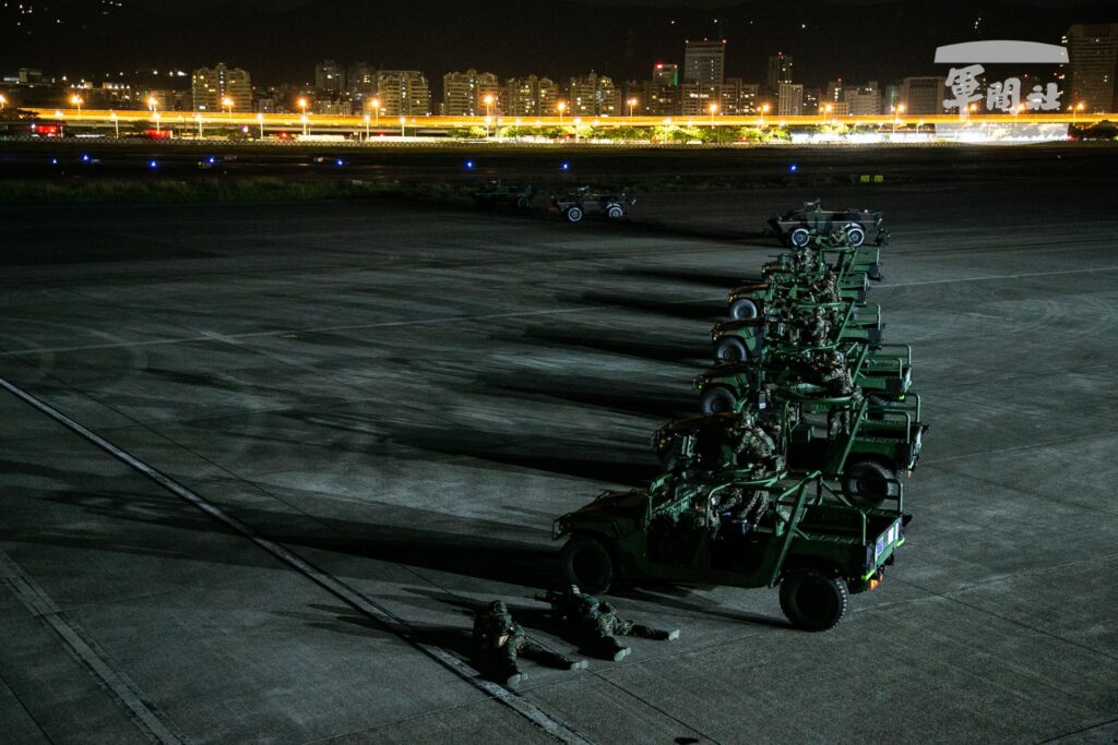 Taiwán realiza un simulacro de ataque aéreo para prepararse para un ataque chino