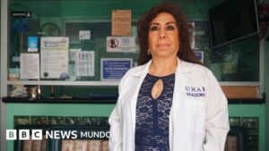 «Te damos el apapacho que tanto falta»: la familia de médicos que atiende a migrantes en una clínica particular de Ciudad de México
