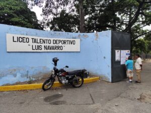 “Tengo que tomarme una foto dentro del centro para que mi jefa sepa que voté”