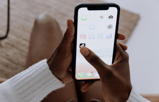 TikTok lanza tableros de anuncios para la difusión de mensajes