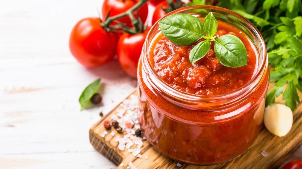 Todo lo que debes saber para escoger la mejor salsa de tomate en el supermercado, según una nutricionista