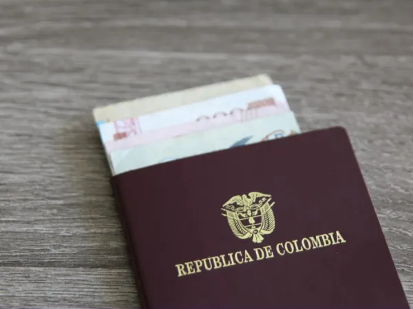 Tome nota: las 6 razones por las que debe cambiar urgente su pasaporte en Colombia | Gobierno | Economía