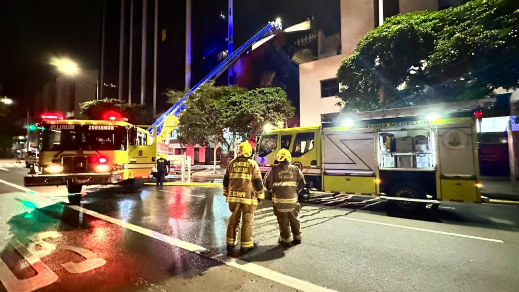 Tragedia en Barranquilla: dos muertos y siete heridos tras incendio en asilo