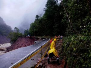 Transversal del Sisga: 13 puntos críticos afectados por la temporada de lluvias | Infraestructura | Economía