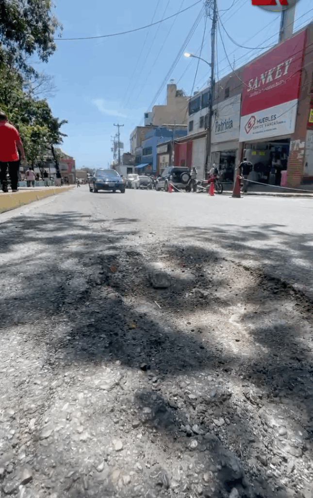 Tronera en Maiquetía pone en riesgo a conductores