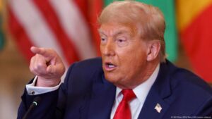 Trump anuncia arancel del 50% al cobre desde el 1 de agosto – DW – 10/07/2025