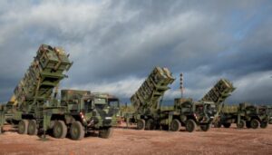 Trump enviará sistemas de misiles Patriot a Ucrania para protegerse de ataques lanzados por Rusia