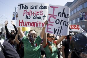 Presentan una demanda "histórica" contra Trump por las redadas migratorias en Los Ángeles