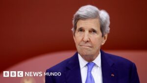 "Trump tenía razón": el demócrata John Kerry dice que su partido y Biden permitieron el "asedio" de los migrantes a la frontera de EE.UU.