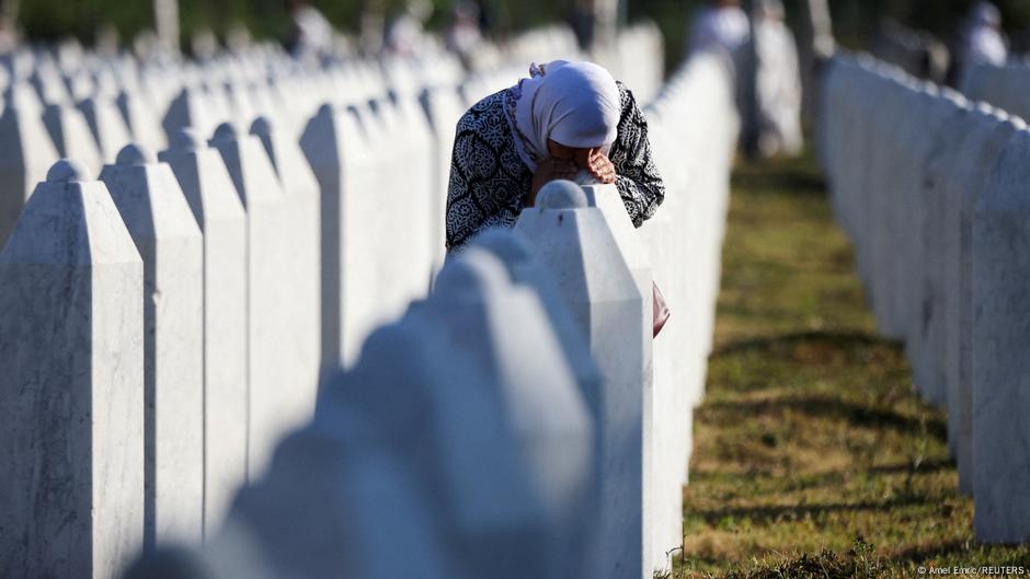 UE conmemora el 30 aniversario del genocidio de Srebrenica – DW – 11/07/2025