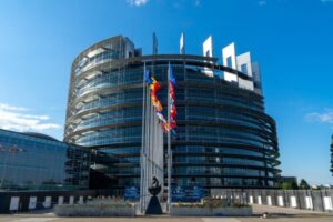 UE prolonga hasta agosto suspensión de aranceles de represalia contra EEUU para propiciar negociación