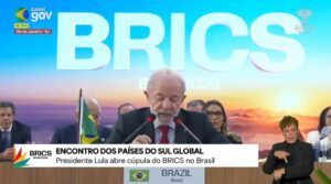 ÚLTIMA HORA | Lula critica el aumento del gasto en defensa de la OTAN en la cumbre de los BRICS - AlbertoNews