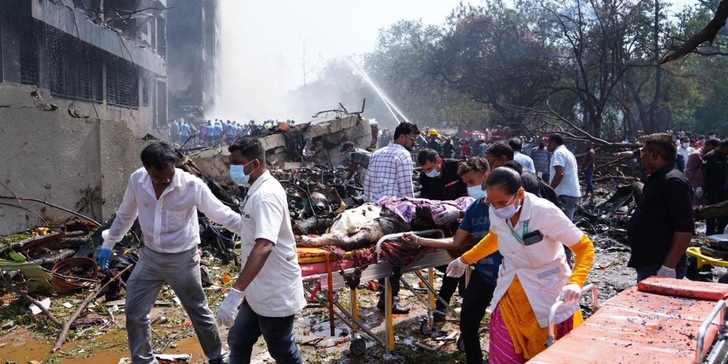 Un informe preliminar señala las causas del accidente de Air India en el que murieron 260 personas