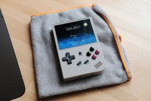 Un youtuber podría ir a la cárcel por reseñar consolas retro
