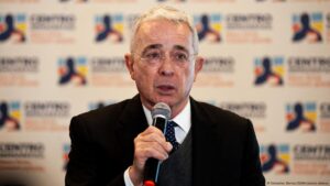 Uribe descarta ser candidato a la vicepresidencia – DW – 18/07/2025