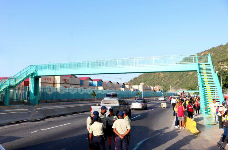 Usar la pasarela es cuestión de vida o muerte