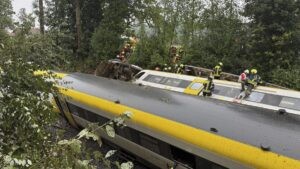 Varios muertos en el sur de Alemania al descarrilar un tren regional | elperiodico.com