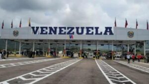 Venezuela reabre frontera con Colombia tras cierre por elecciones