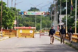 Venezuela y Colombia firmaron memorando para zona económica