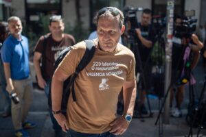 Víctimas de la dana dicen que Feijóo les ha contestado que él no puede cesar a Mazón y defiende su continuidad | europapress.es
