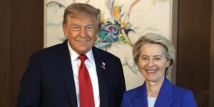 Von der Leyen aplaza los aranceles a EE.UU. para seguir negociando con Trump
