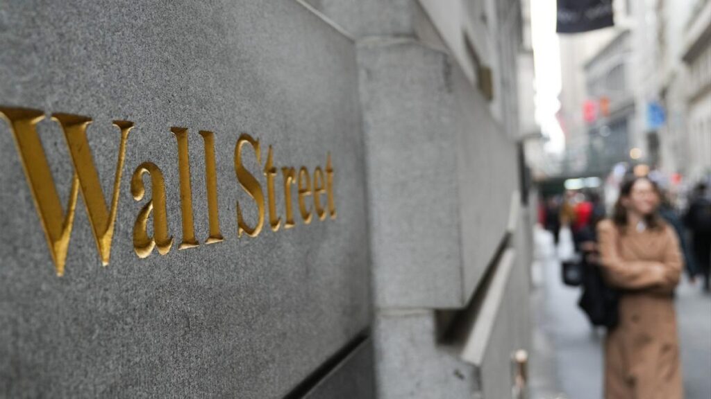 Wall Street abre mixto después de que se aprobara el plan fiscal de Trump en el Senado