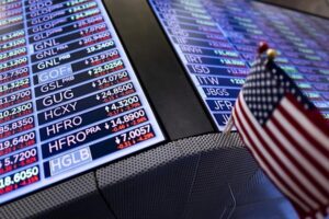 Wall Street abre verde tras anuncio de Trump de acuerdo comercial con Japón