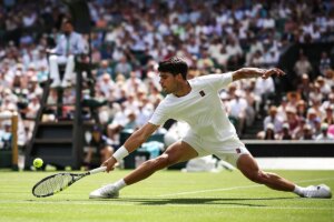 Wimbledon: ¿Por qué Alcaraz se adapta tan bien a la hierba? "Él lo hace fácil, para mí era un calvario"