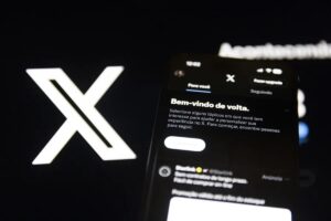 X cobrará anuncios según su tamaño y elimina los hashtags