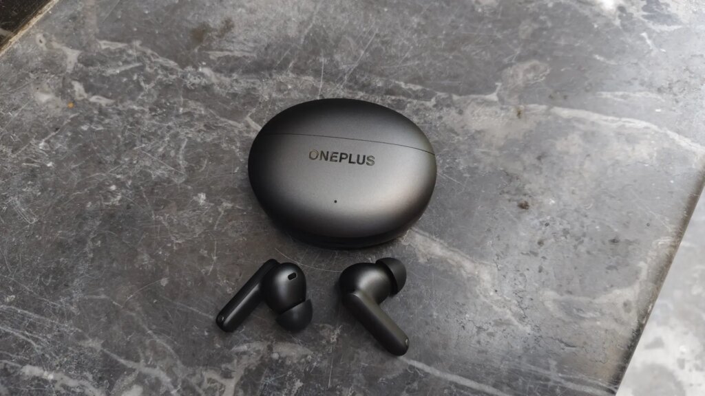 así son los OnePlus Buds 4