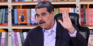 denuncia torturas de Bukele mientras aumenta la violación de derechos humanos en las cárceles de Venezuela