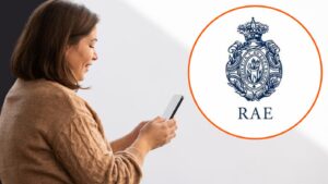 la RAE revela cuál es la forma correcta de reírse por escrito
