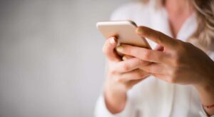 la función del móvil que debes desactivar en España para evitar ataques cibernéticos