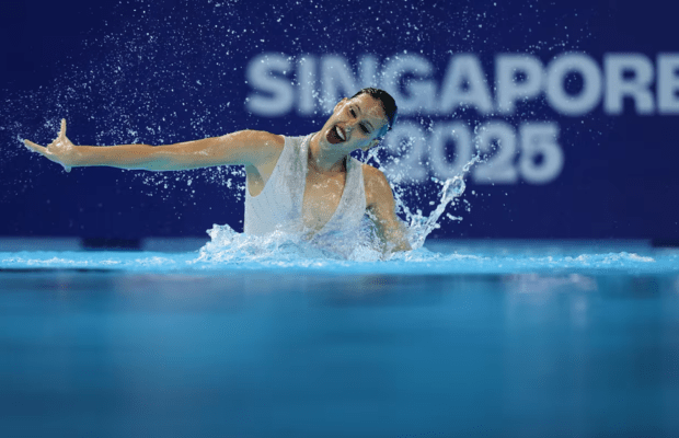 ¡Iris Tió en Singapur 2025: Oro mundial para España en natación artística!