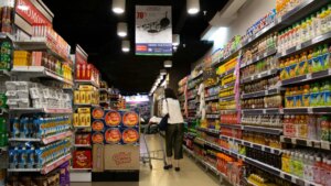 ¿Cómo de saludables son el hummus, el guacamole y otros ‘snacks’ vegetales de supermercado?