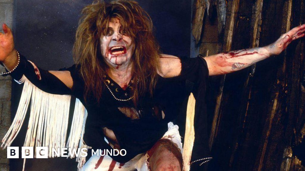 ¿De verdad Ozzy Osbourne le arrancó la cabeza a un murciélago de un mordisco en uno de sus conciertos?