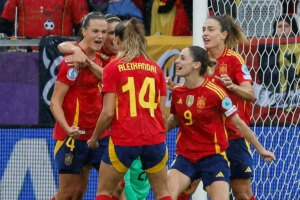 ¿Quién frena a España? Una máquina de ataque: más goles, más disparos y hasta más saques de esquina