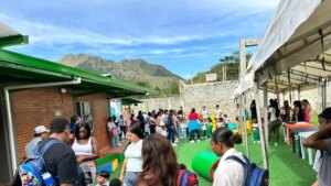 ¿en qué consiste la obra dirigida a niños de la primera infancia?