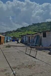16 familias en carpas al perder casas en barrio Eleazar López Contreras – Diario La Nación