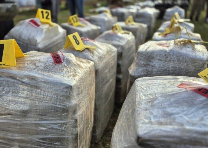 Operativo policial permite incautación de más de dos toneladas de cocaína en Uruguay